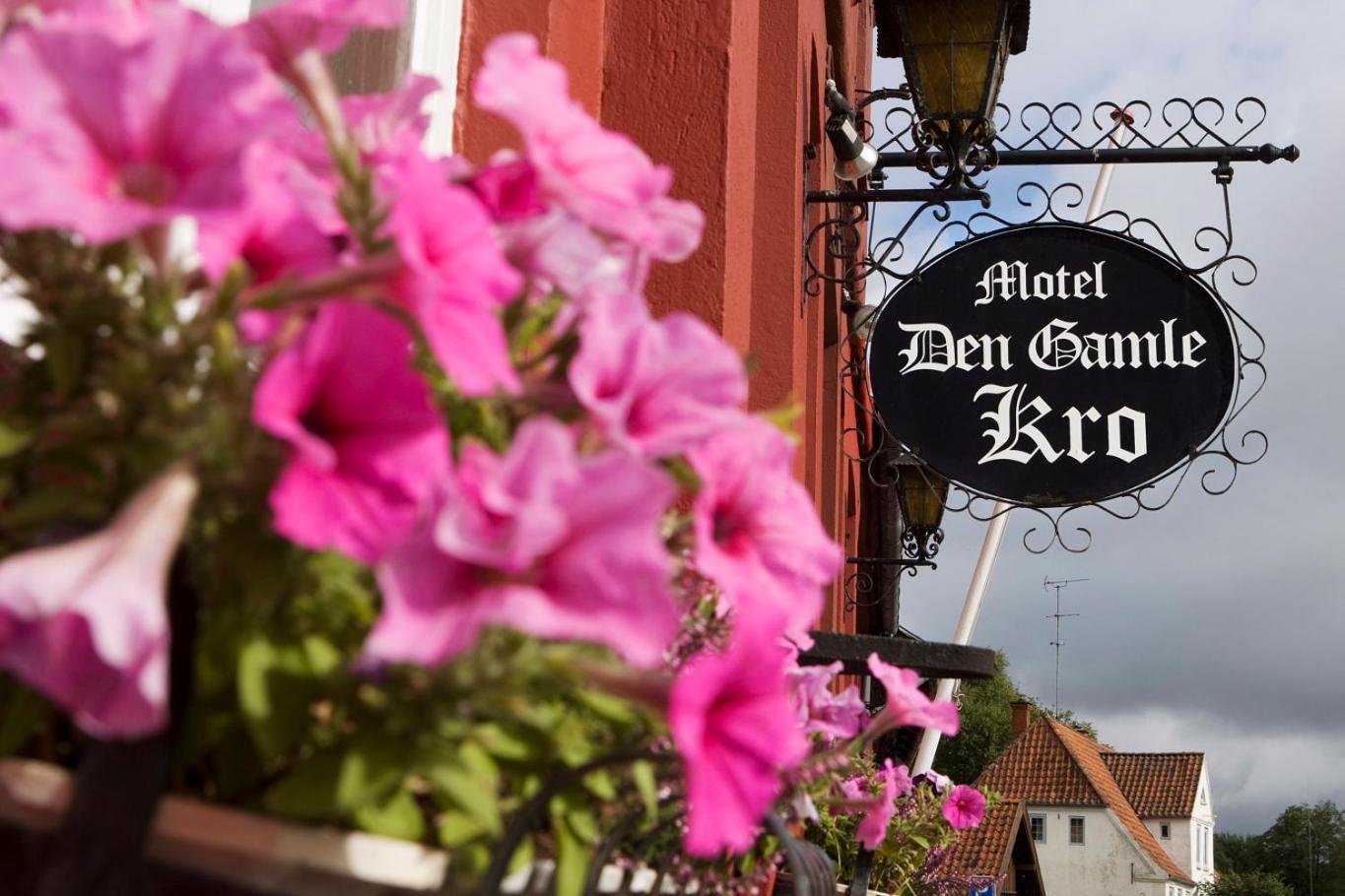 Den Gamle Kro Ved Gram Slot Dış mekan fotoğraf